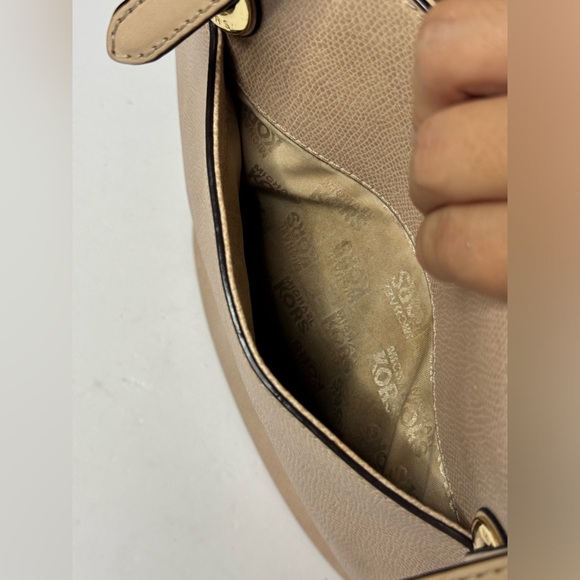 Michael Kors Leather Bag Jet Set Tote Handbag Shoulder Purse Tan - Picture 4 of 13